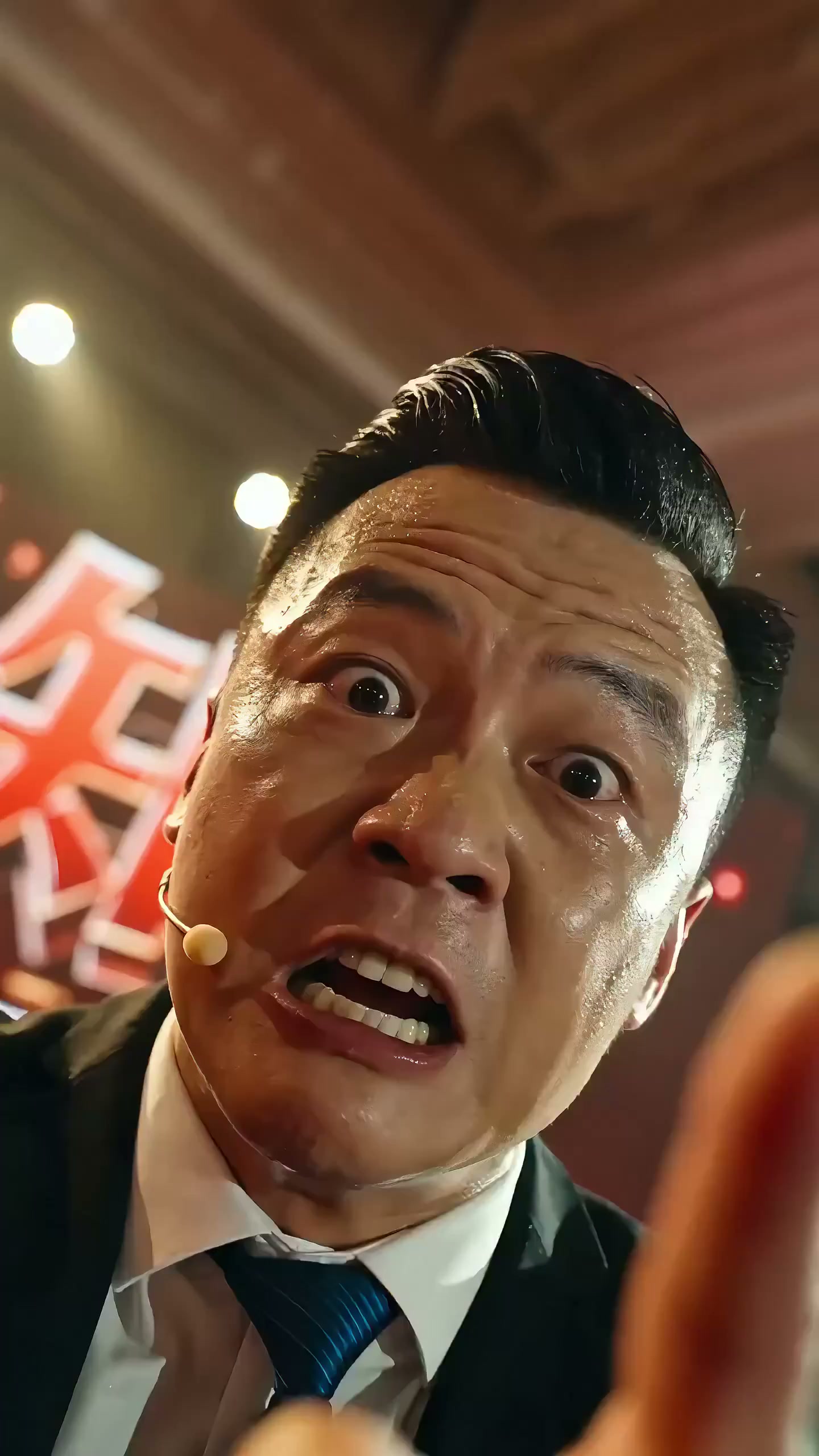 疯狂的成功学大师演说现场 · 来源示例