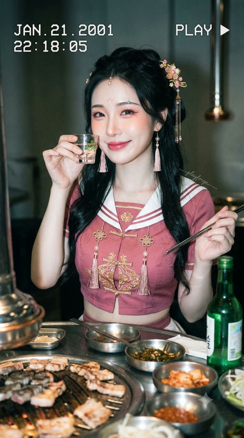 新中式唐风韩系混搭少女DV胶片感摄影 - AI图片提示词示例